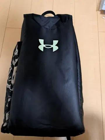언더아머 백팩 블랙