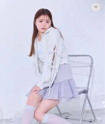 안미르 리본 슬리브 라메 후드티