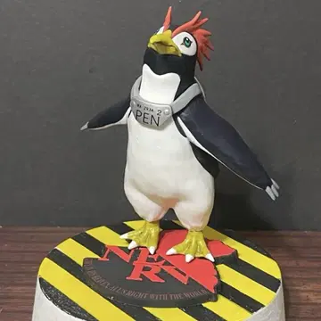 에반게리온 펭귄 피규어 오리지널 받침대 포함 증정 미니 펭귄