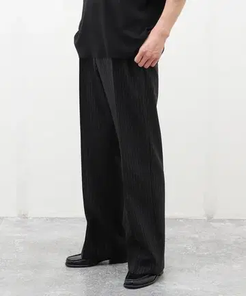 MARKAWARE 마카웨어 FLAT FRONT FLAIR TROUSERS