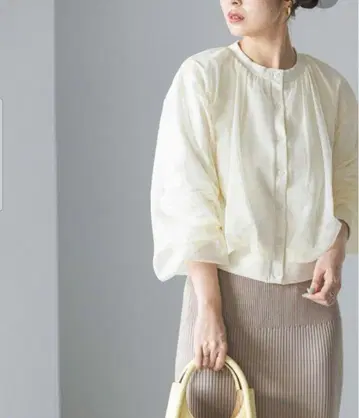 튤 레이어드 가디건 크림색 벌룬 슬리브 상의