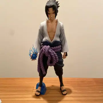 사스케 피규어 서서 포즈