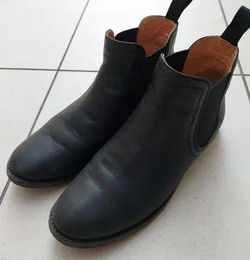 REGAL 블랙 가죽 부츠