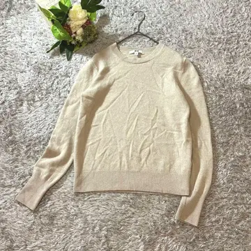 고품질 캐시미어 100% 쿨넥 스웨터 니트 유니클로 UNIQLO M