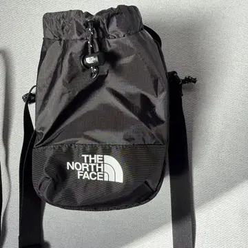 THE NORTH FACE 블랙 숄더백