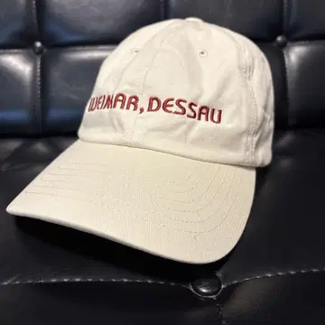 6 (ROKU) WEIMAA DESSAU 캡 화이트 하자품