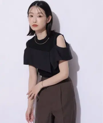 Mystrada 빅 칼라 도킹 니트