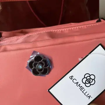 택 포함 새상품 &CAMELLIA 핑크 핸드백