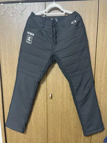 새상품급 OAKLEY 오클리 충전솜 팬츠 1회 착용 블랙 사이즈 LL