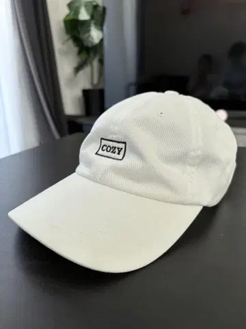 cozy 캡 화이트