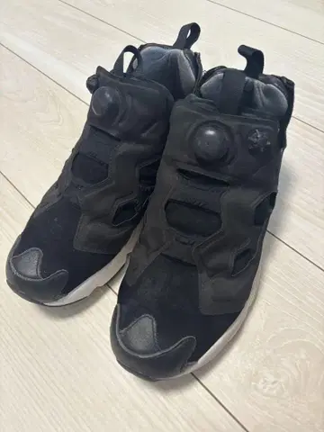 Reebok 스티븐 앨런 콜라보