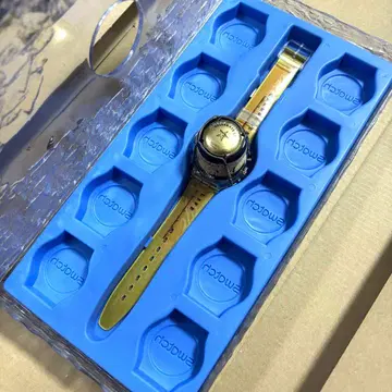 한정판 스와치 Celebrate Life 샴페인 코르크 크리스마스