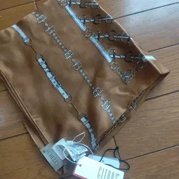 [ 미사용 ] CITRUS 실크 대형 스카프 카멜 SHIPS