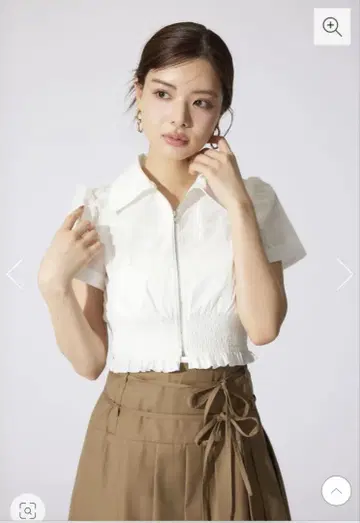 [새상품] rienda 리엔다 프론트 지퍼 블라우스 S사이즈