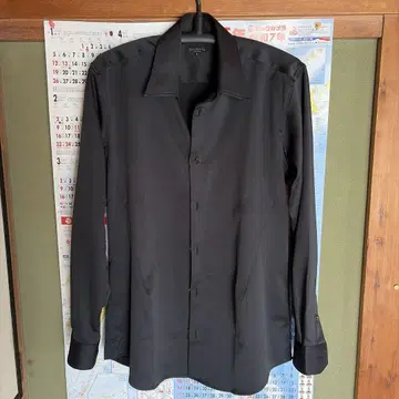 GILMAC 블랙 긴팔 Y셔츠 L 사이즈