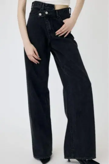 MOUSSY CROSS WAIST WIDE STRAIGHT