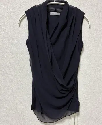 DAMA collection 실크 상의 네이비 새상품