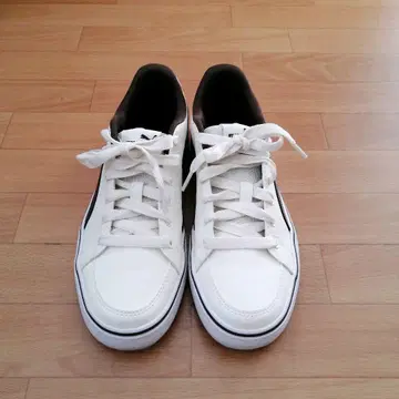 PUMA 스니커즈 23.5cm