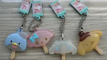 빗쿠라타마고 멜티 모자 꽁지 산리오 턱시도샘 시나몬 포포포