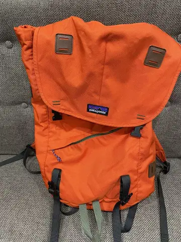 Patagonia 레어 오렌지 백팩 새상품급 중고