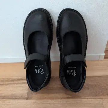 블랙 로퍼 벨크로 테이프 부착