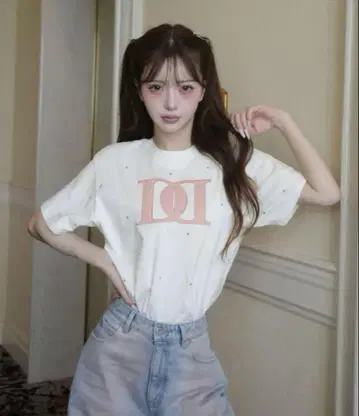 Darich 퀼팅 아플리케 비쥬 T셔츠