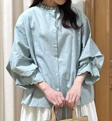 새상품 사만사 모스모스 옷깃 레이스 셔링 소매 턱 블라우스 민트