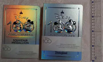 2개 세트 Disney 100주년 메달리온 컬렉션 북