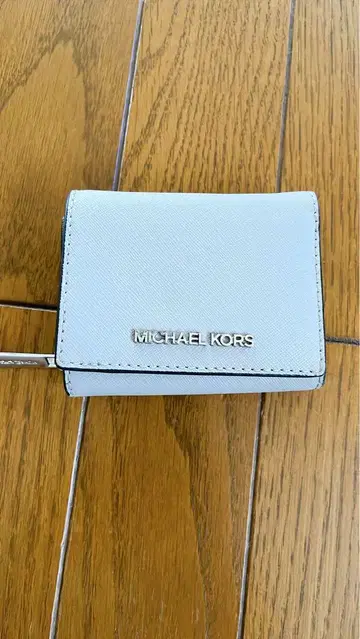 MICHAEL KORS 3단 폴더형 지갑 그레이 새상품급