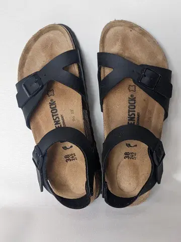 BIRKENSTOCK 블랙 샌들 38