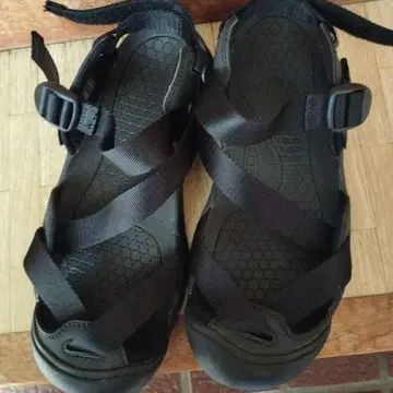 KEEN 블랙 스포츠 샌들 8.5 US