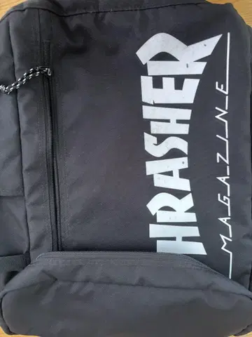 THRASHER 백팩 블랙