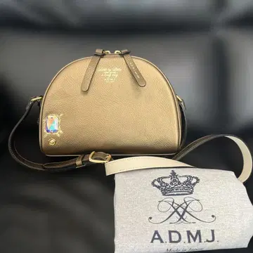 ADMJ 골드 숄더백
