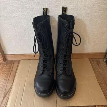닥터 마틴 블랙 14홀 부츠 UK5 24.5cm