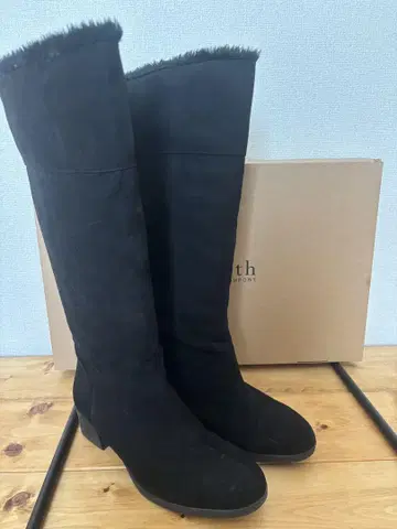BEAUTH 블랙 스웨이드 롱 부츠 비유스
