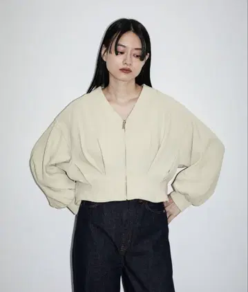 [ 새상품급 ] ADAM ET ROPE 지속가능성 V넥 숏 블루종