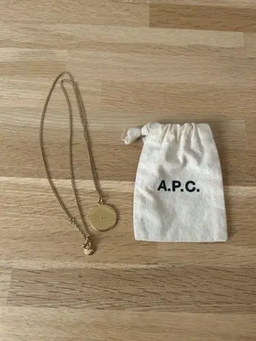 A.P.C. 금 도금 골드 목걸이