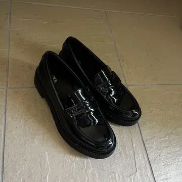 ZARA 블랙 로퍼 통굽, 한 번만 사용했습니다
