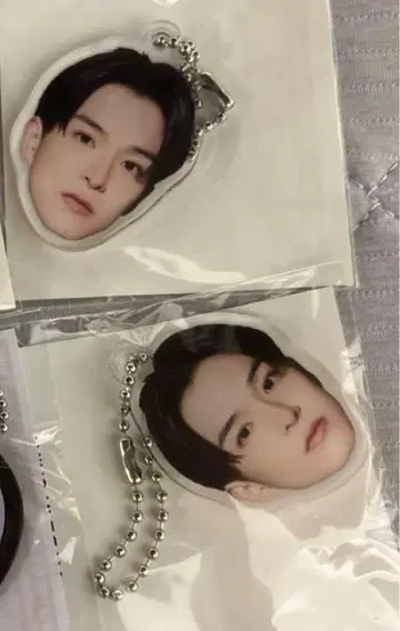 TREASURE 아사히 얼굴 아크릴 키링