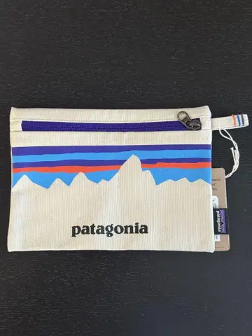 patagonia P-6 Fitz Roy Zippered Pouch