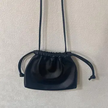 Deuxieme Classe 셀리 복조리백 블랙 램 가죽