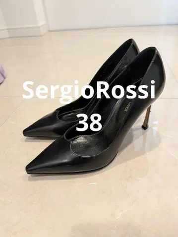Sergio Rossi 38 Black 펌프스