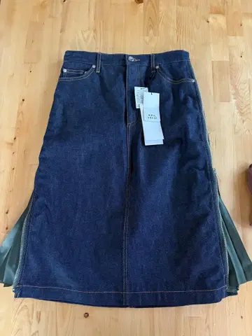 apc x sacai 데님 사이드 지퍼 스커트