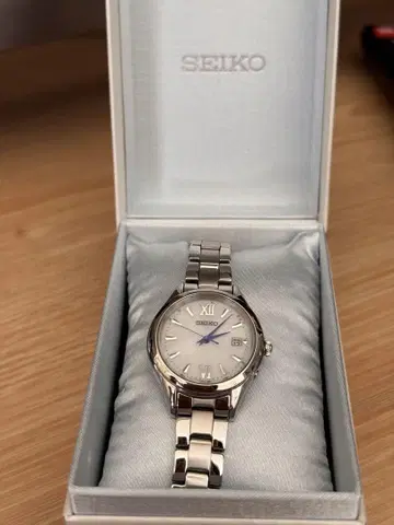 SEIKO 쿼츠 손목시계 실버