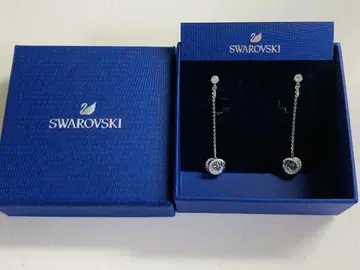 스와로브스키 Swarovski Generation 귀찌