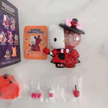 Mighty Jaxx 산리오 키티 피규어 할로윈