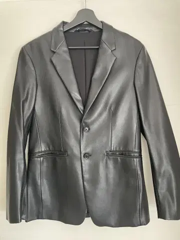 ZARA 블랙 가죽 자켓 S 사이즈