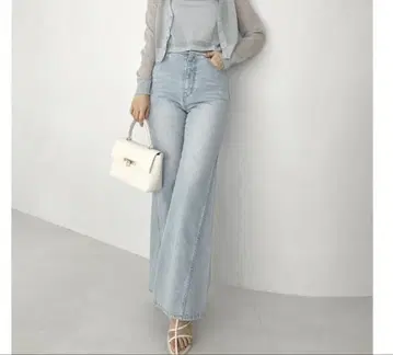 부츠컷 데님 플레어 데님 라이트 블루