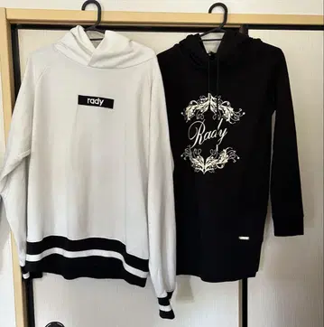 Rady 후드 부착 후드티 화이트/블랙