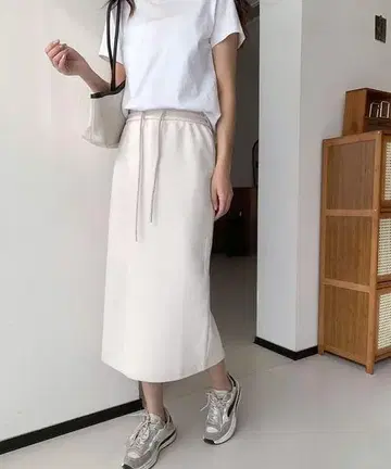 LOWO 맨투맨 내로우 스커트